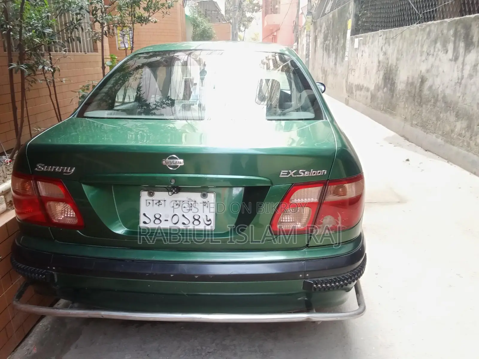 Nissan Sunny . 2000
