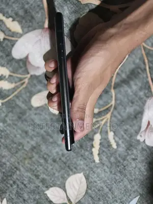 Google Pixel 6a 6 / 128 (Used)