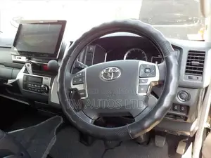 Toyota Hiace SUPER GL 4.0 BLACK 2022