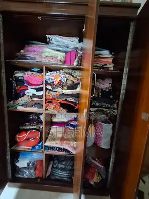 আলমারি, ৫ বছর ব্যবহৃত, ভালো কন্ডিশন