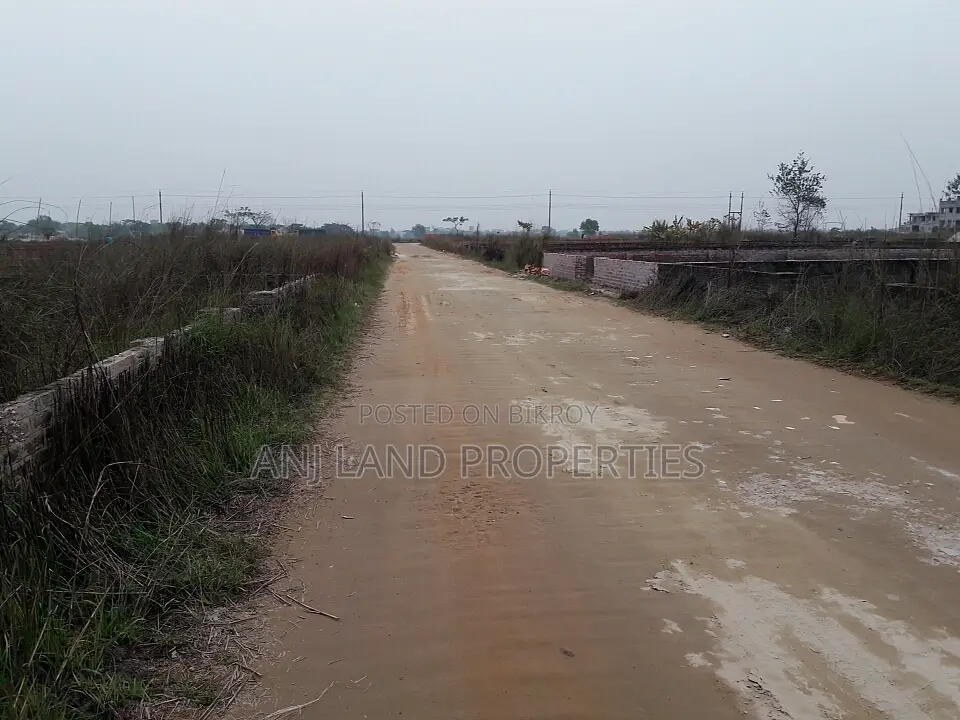 M-Block 4000 Serial 4-Katha Plot Sale Near 300'road