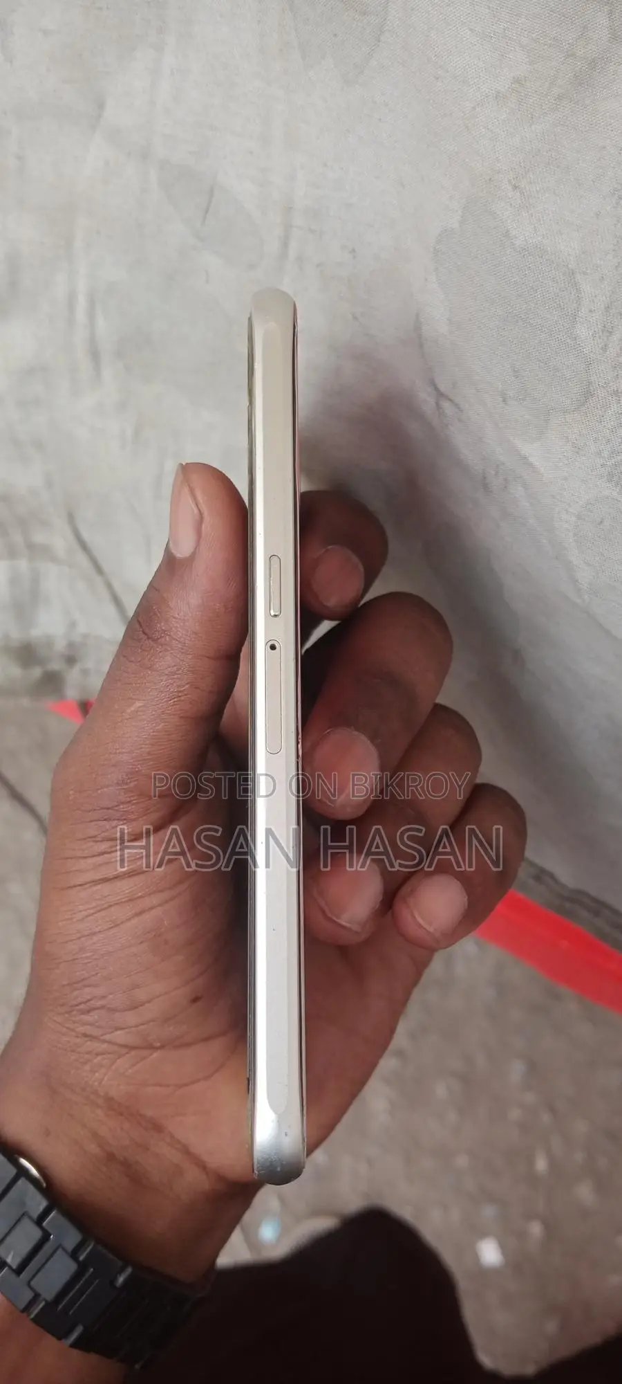Samsung Galaxy S6 (Used)