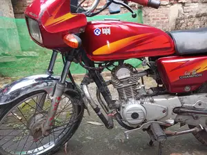 Bajaj Champion . 2012