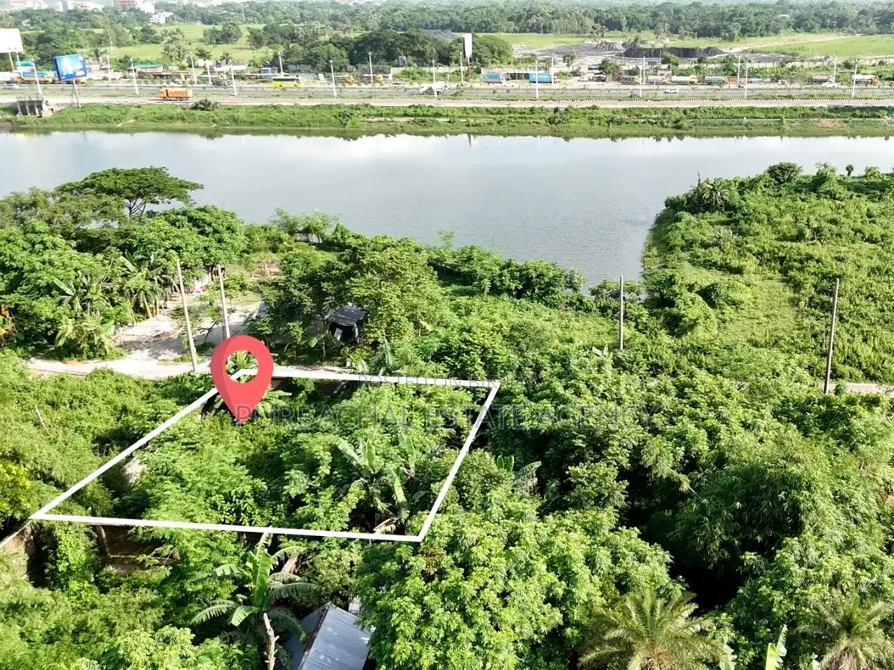 Lake View, 30ft/75ft Corner, 10 Katha In Sec#15