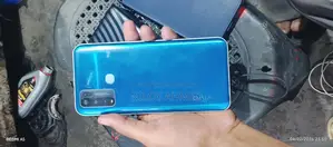 Vivo y50 (Used)