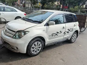 Toyota ist 2005