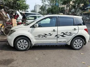 Toyota ist 2005