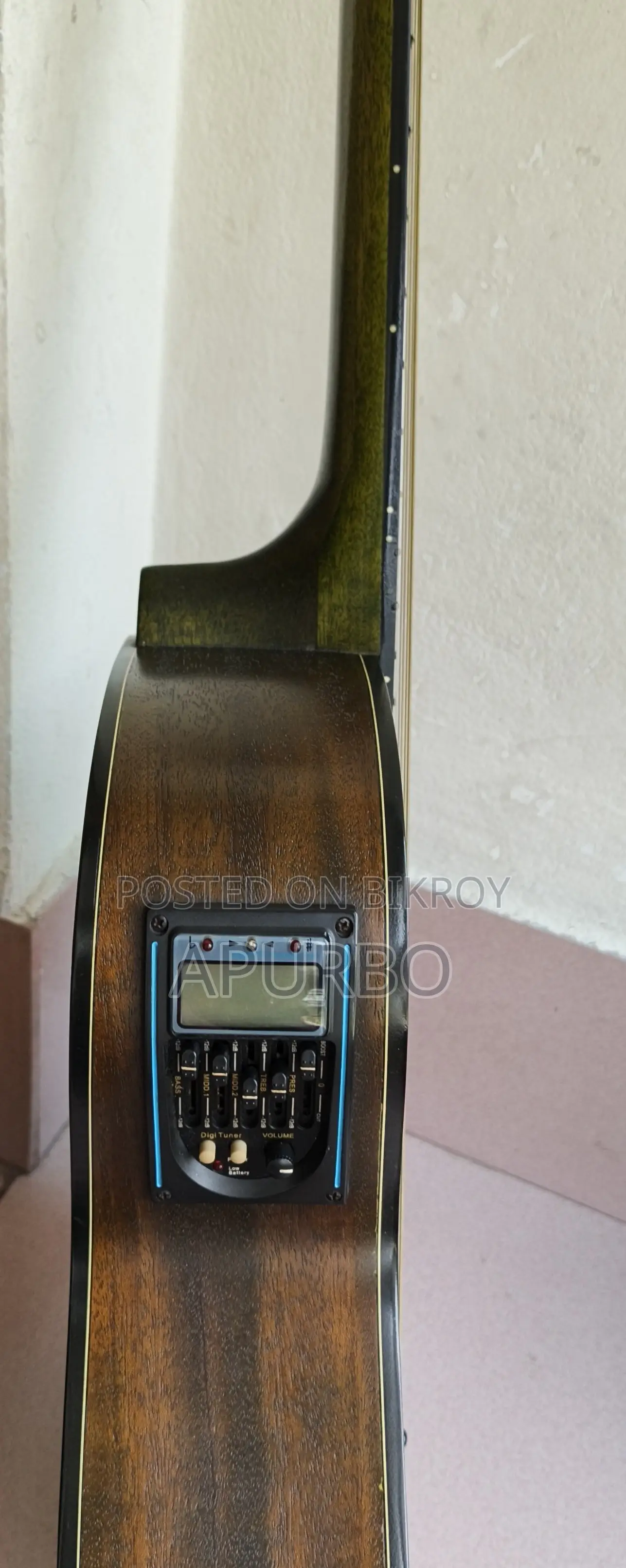 একুস্টিক গিটার