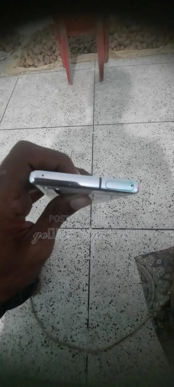 f52a (Used)
