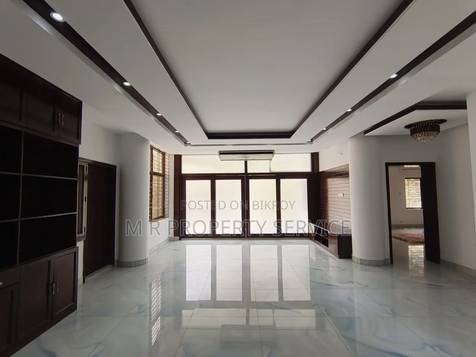 Luxurious Semi Furnished Apartment Rent Gulshan-2