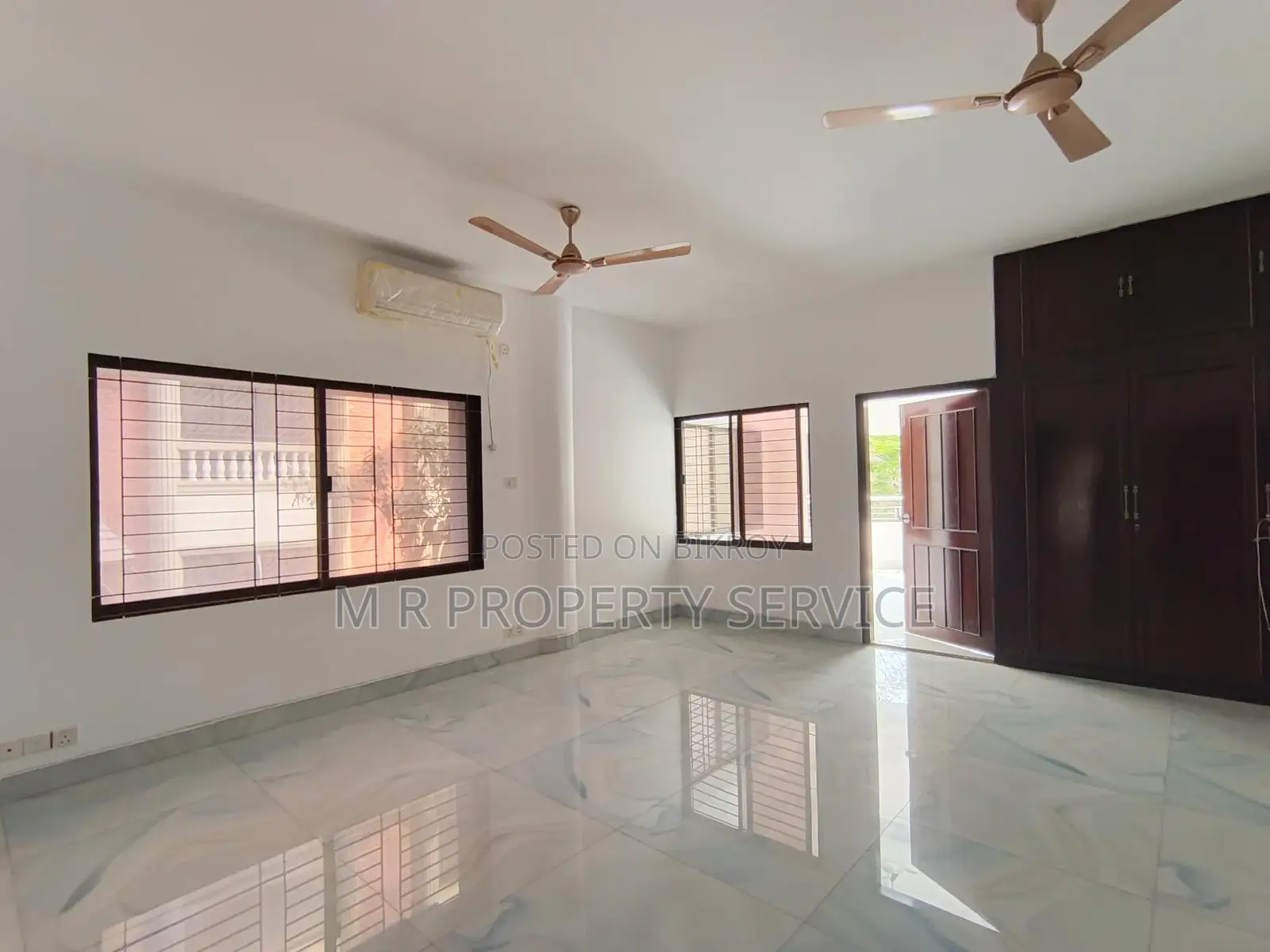 Luxurious Semi Furnished Apartment Rent Gulshan-2