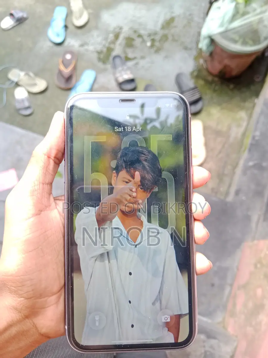 Apple iPhone 11 very good condition (Used)