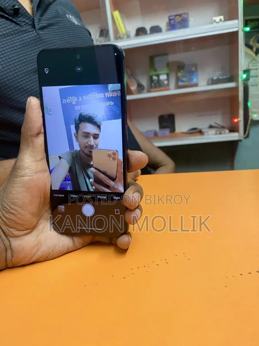 Apple iPhone 11 Pro Max (ব্যবহৃত)