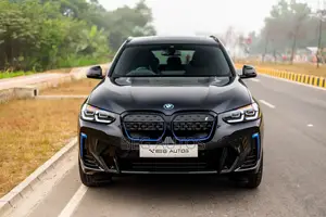 BMW IX3 2023