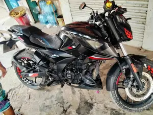 Bajaj Pulsar N 160 in excellent condition 2022