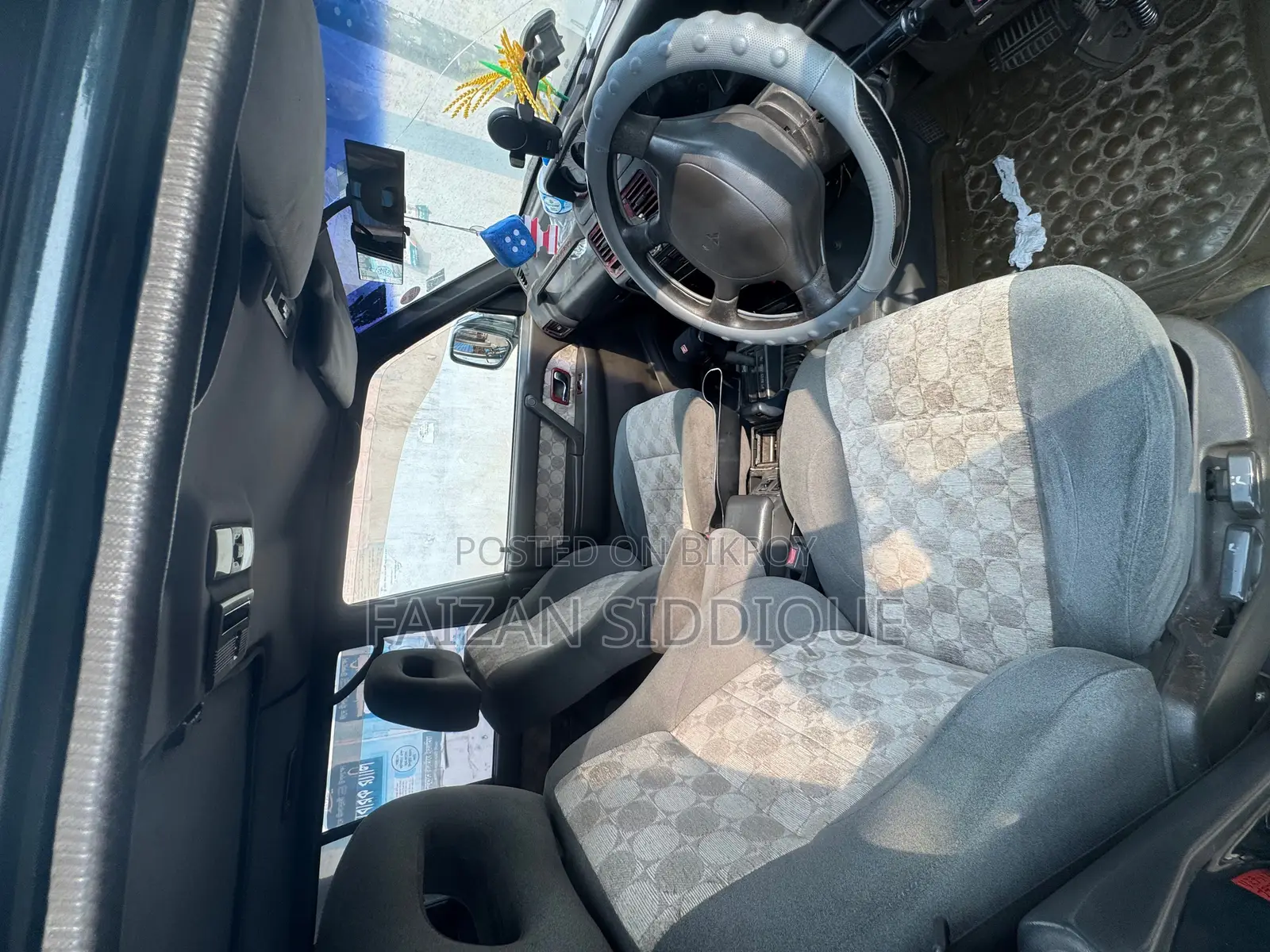 Mitsubishi Pajero Exceed 1996