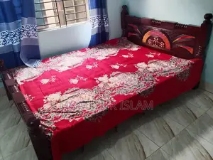 একটি নতুন খাট বিক্রি করা হবে