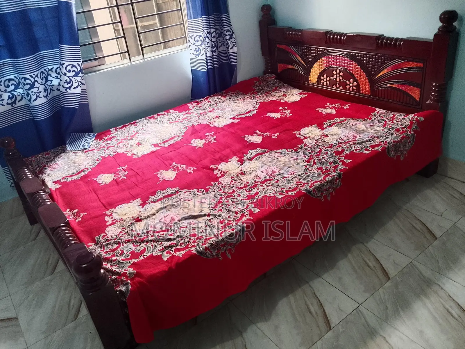 একটি নতুন খাট বিক্রি করা হবে