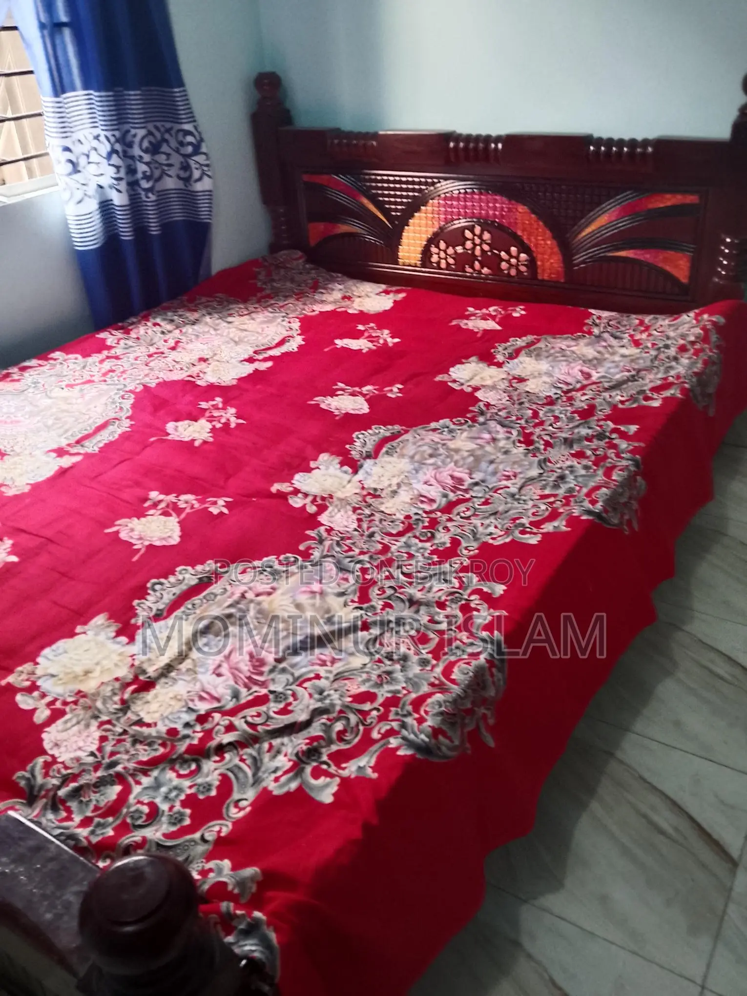 একটি নতুন খাট বিক্রি করা হবে
