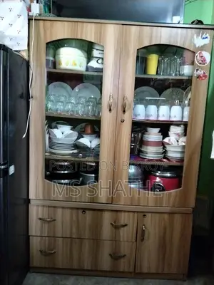 ওয়াল শোকেস