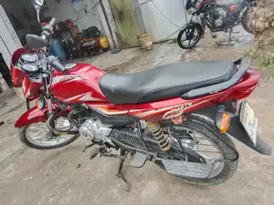 Bajaj Platina 100 . 2018