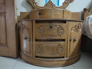 সেগুন কাঠের ড্রেসিং টেবিল বিক্রি হবে