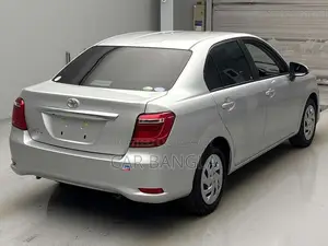 Toyota Axio 2020 Silver