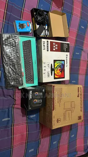 জরুরি ভিত্তিতে কম্পিউটার সেট বিক্রি করব