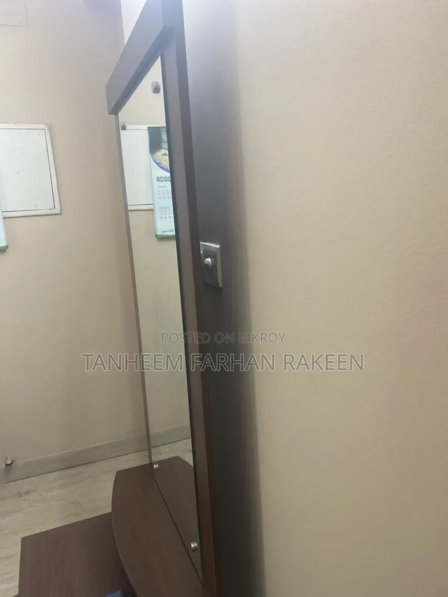 ড্রেসিং টেবিল বিক্রয় হবে