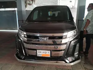 Toyota Noah WXB Octane Drive 2018