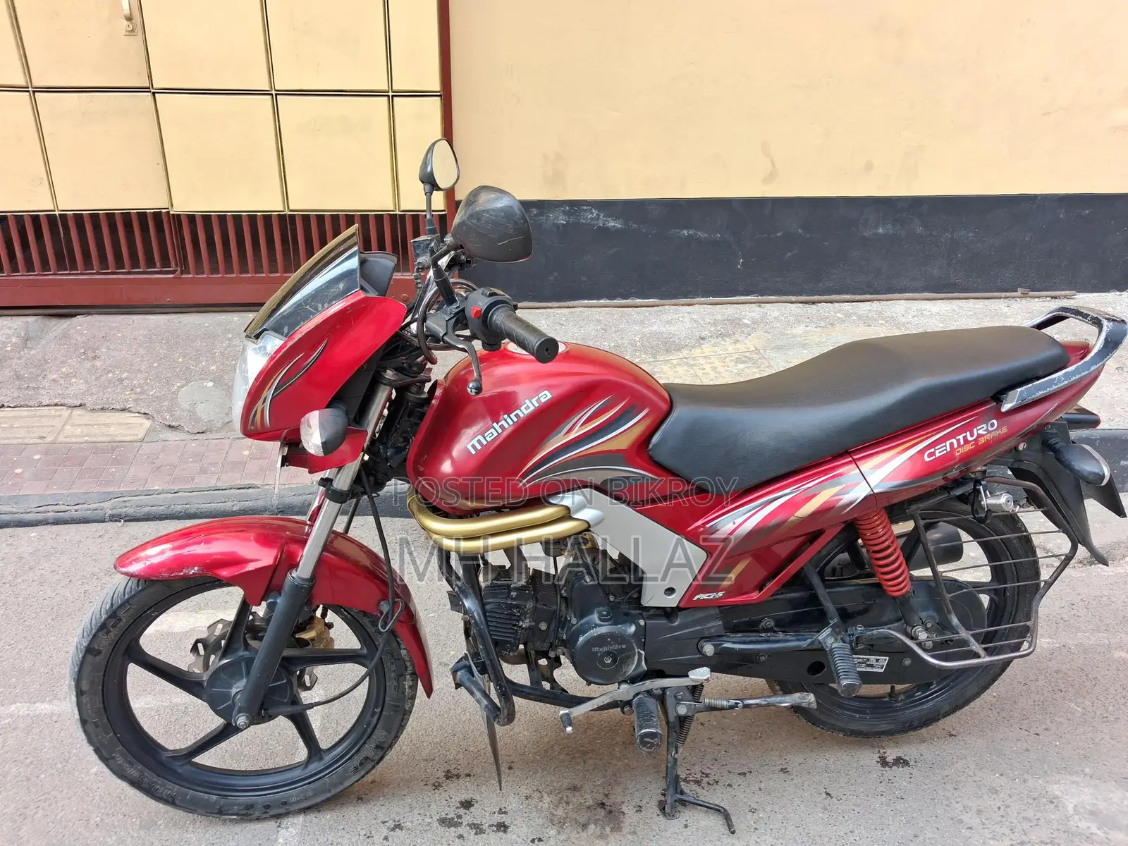 Mahindra Centuro 2017