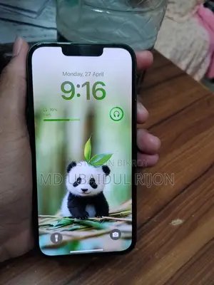 Apple iPhone 13 . (Used)