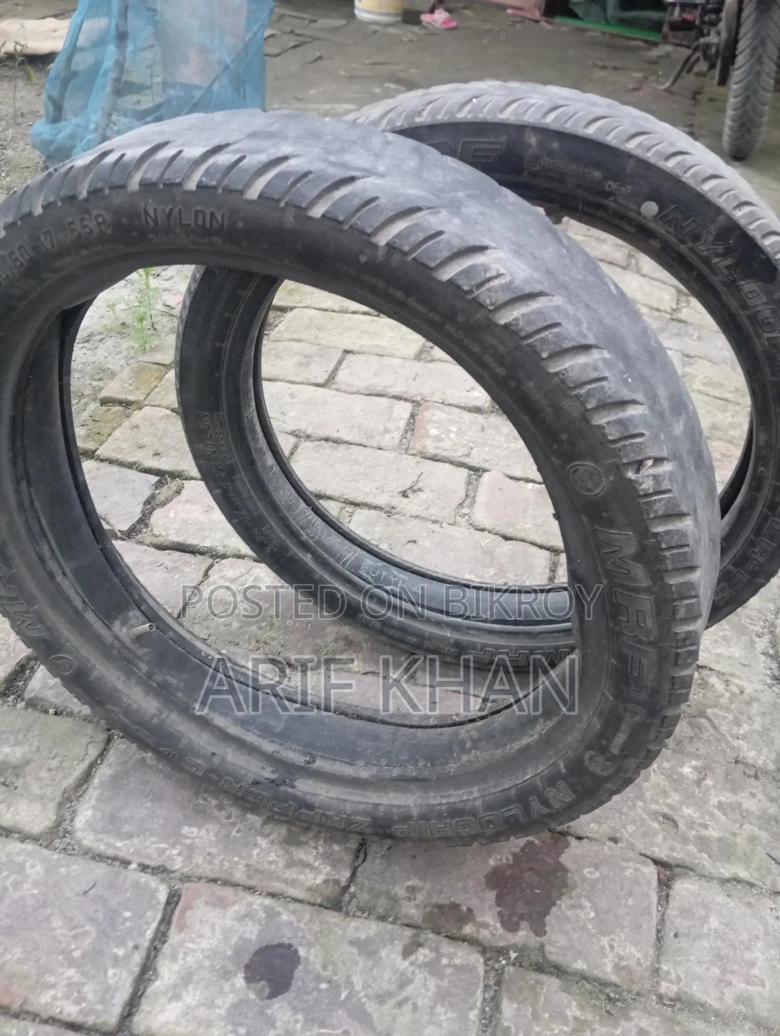 Used Discover 125cc tires with tubes