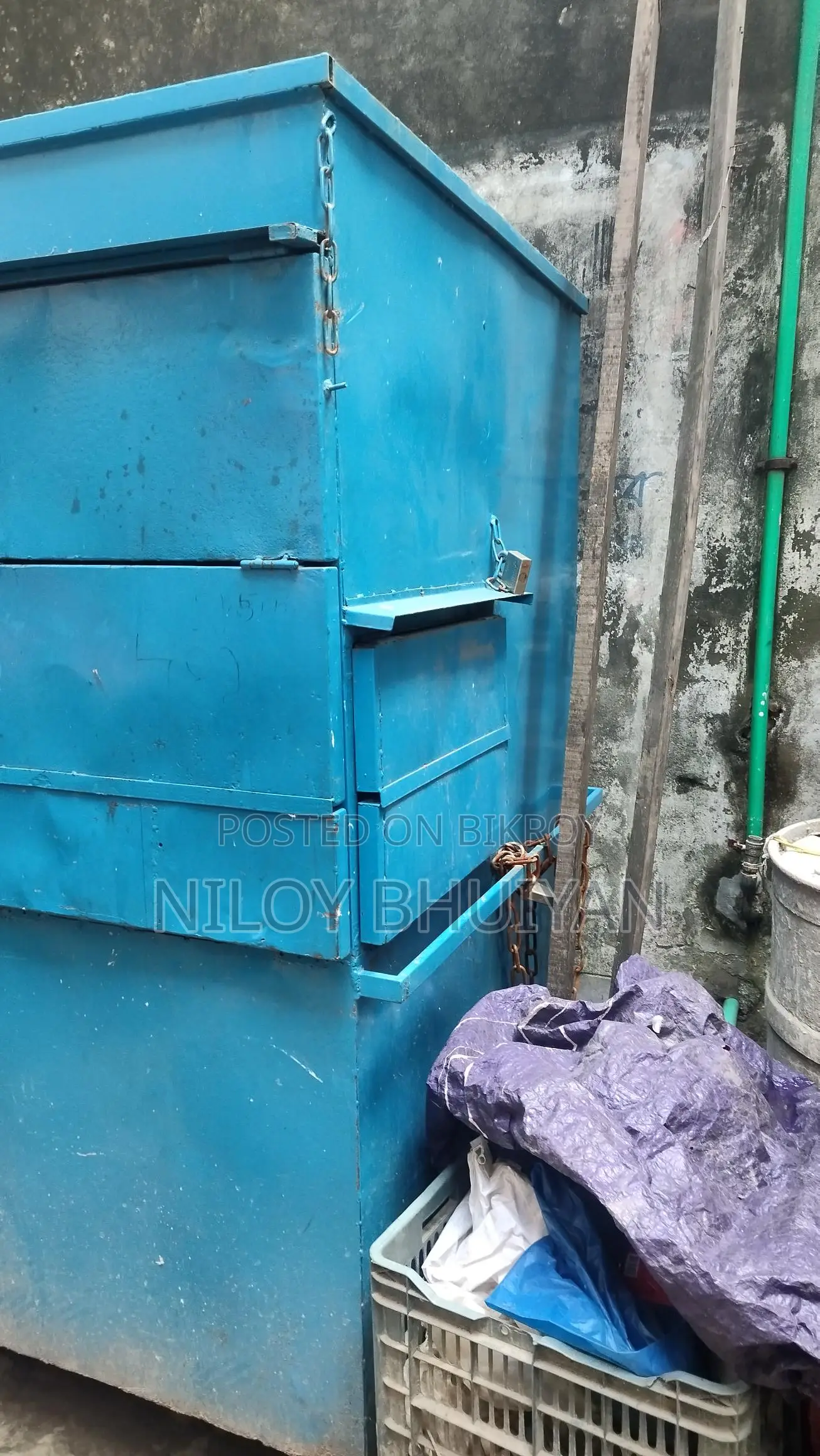 Premium Mobile Food Court / Shop for Sale