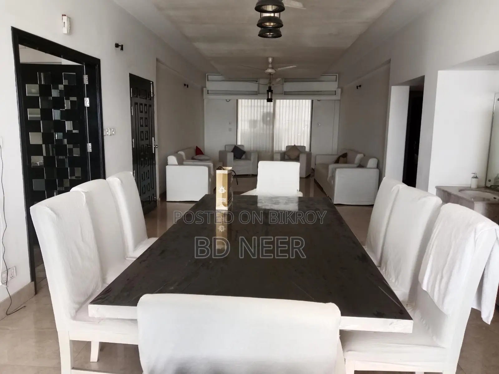 Lake view Fully furnish 4 Bed room apt rent in Gulshan