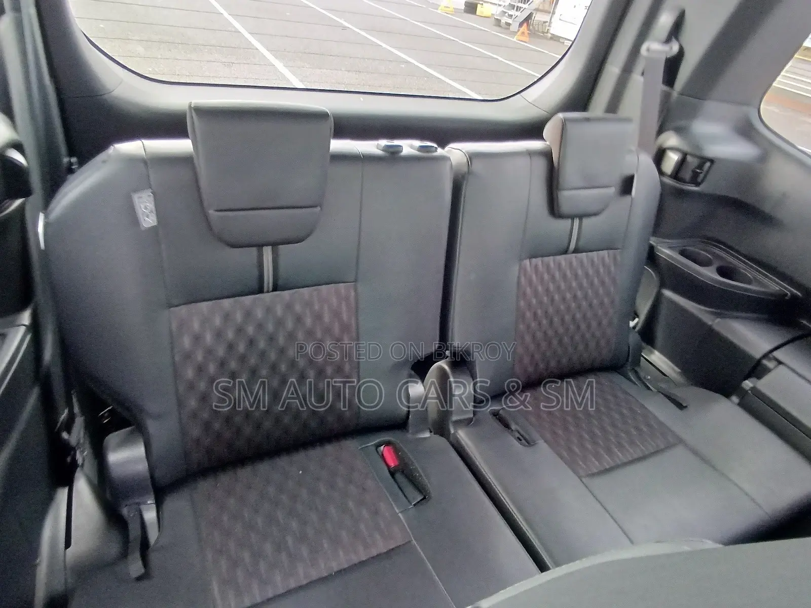 Toyota Noah Non Hybrid SZ Pearl 2022