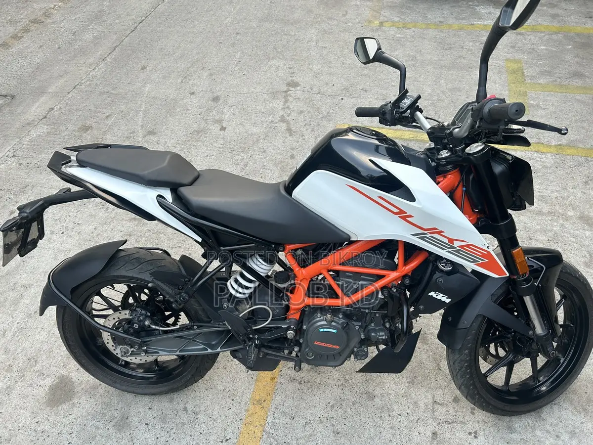 KTM Duke 125 . 2022