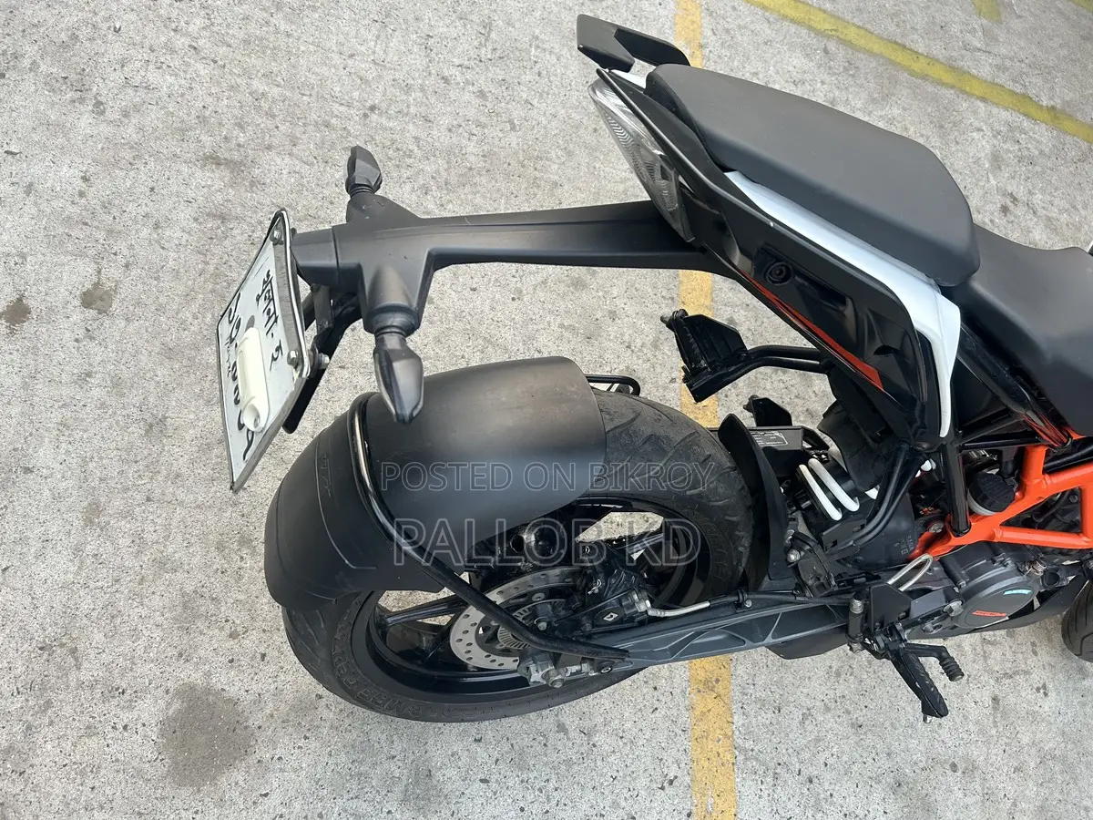 KTM Duke 125 . 2022