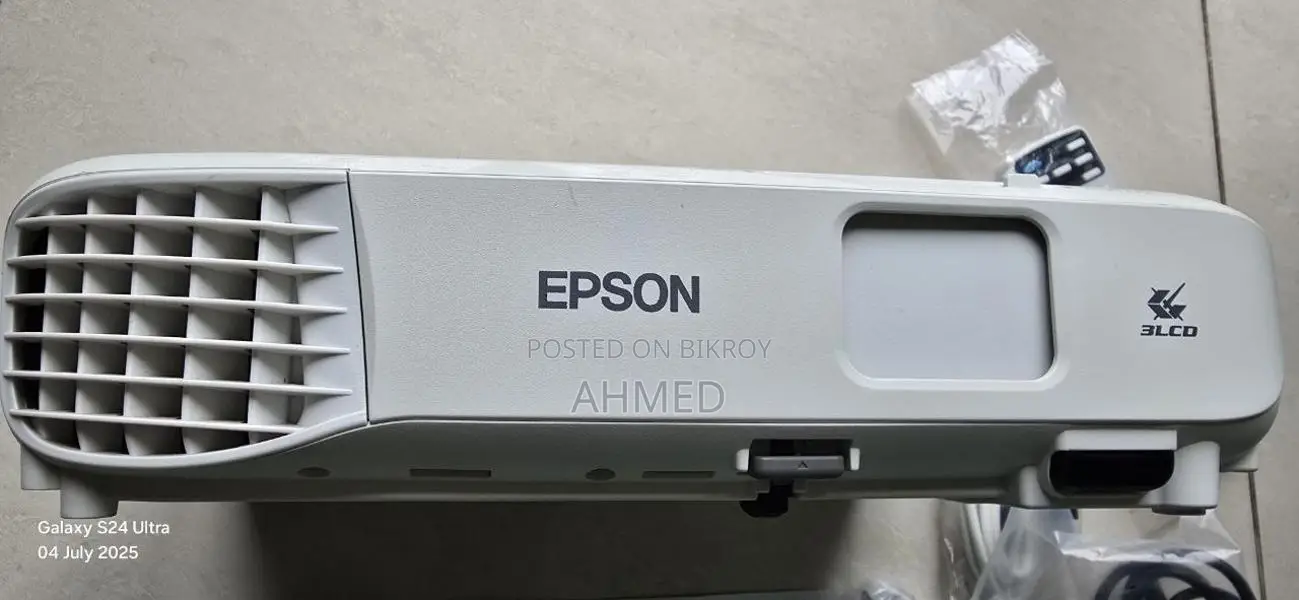 Epson Eb-x05