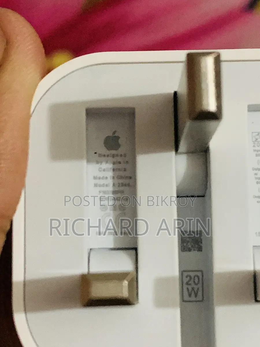 Apple 20 Watt Adapter with Cable