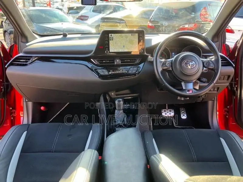 Toyota C-HR Hybrid S package 2021