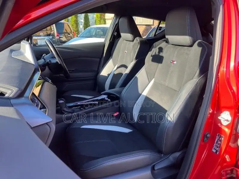 Toyota C-HR Hybrid S package 2021