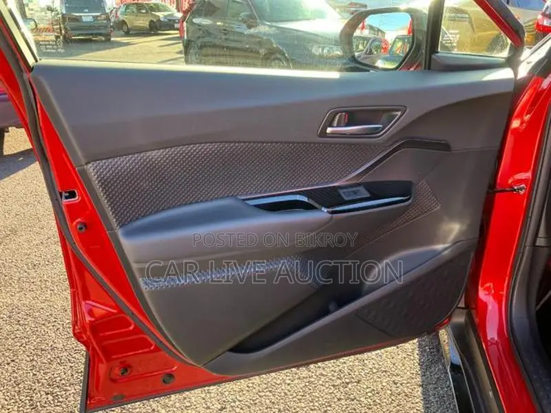 Toyota C-HR Hybrid S package 2021