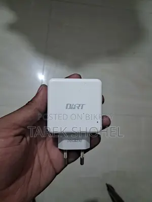 নতুনের মতোই আছে। কোন দাগ নাই। Realme 8 Phn Er Charger 68 Watt