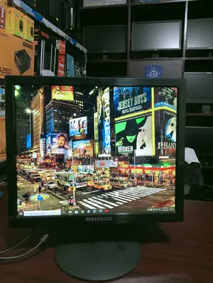 Gigasonic 17inch HD+ Monitor With BOX (HDMI) | Brand New Condition