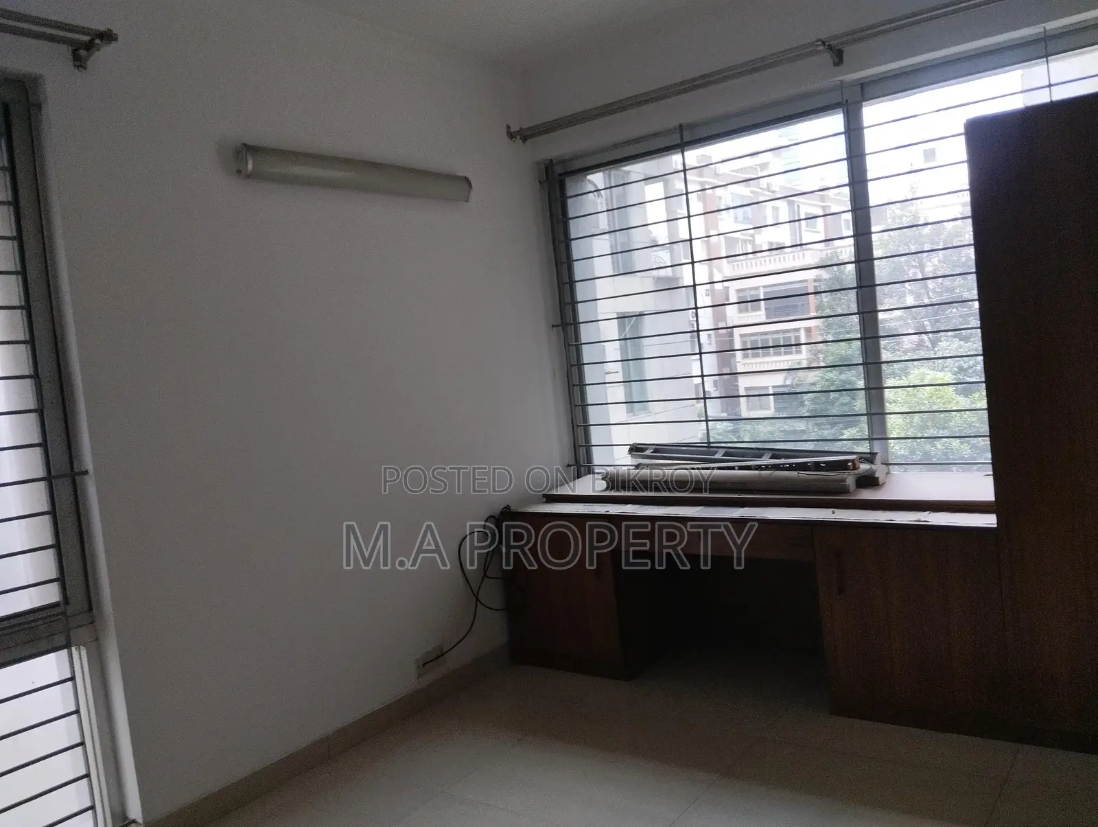 NORTH GULSHAN 4200 SFT 4BED SEMI-FURNISHED FLAT FOR RENT