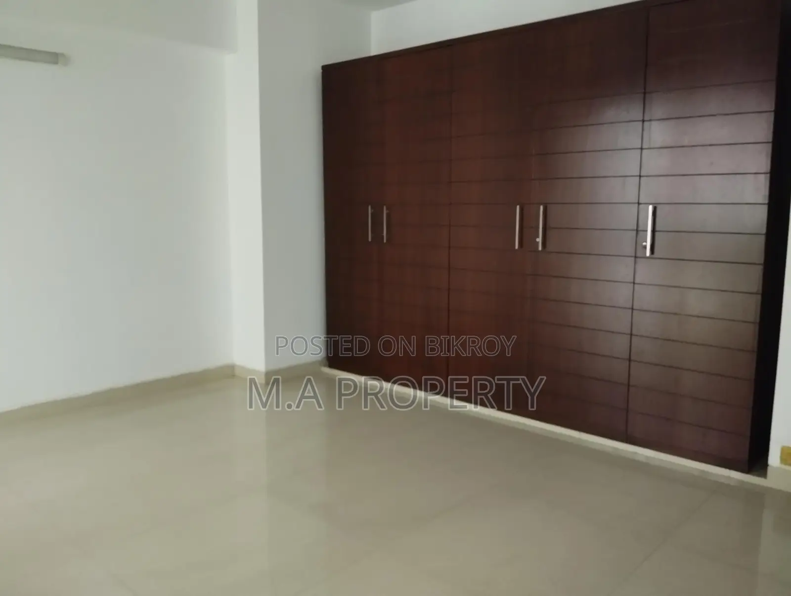 NORTH GULSHAN 4200 SFT 4BED SEMI-FURNISHED FLAT FOR RENT