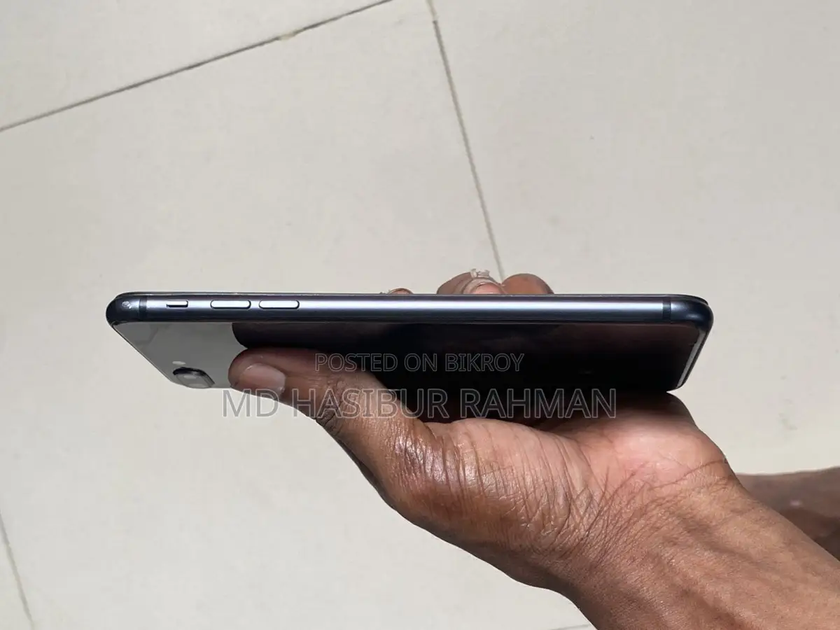 Apple iPhone 8 Plus 64GB (Used)