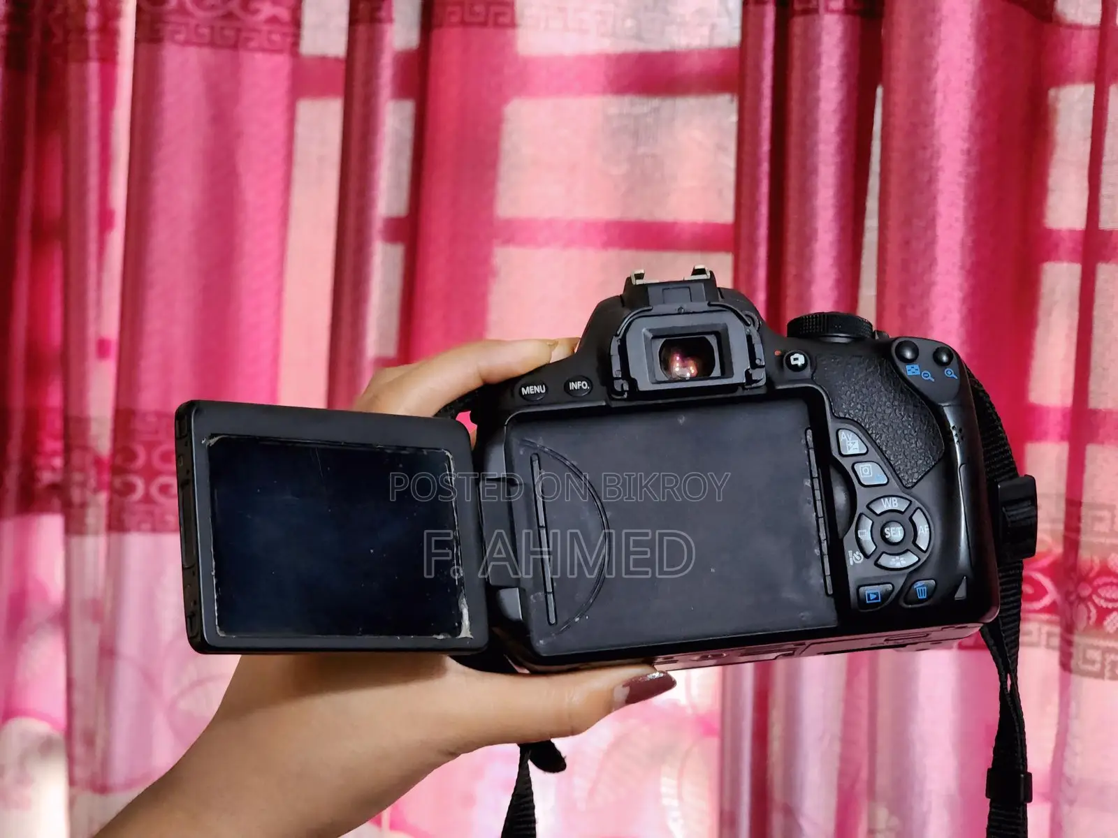 Canon 700d body