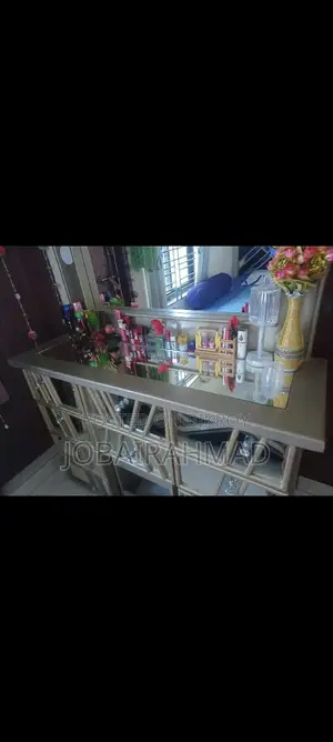 ড্রেসিং টেবিল বিক্রয় হবে